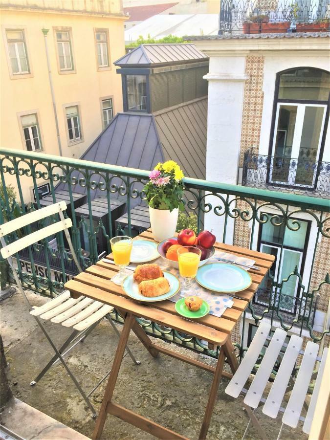 Ferienwohnung Charming Chiado 2Bedr W/Balcony And View Lissabon Exterior foto